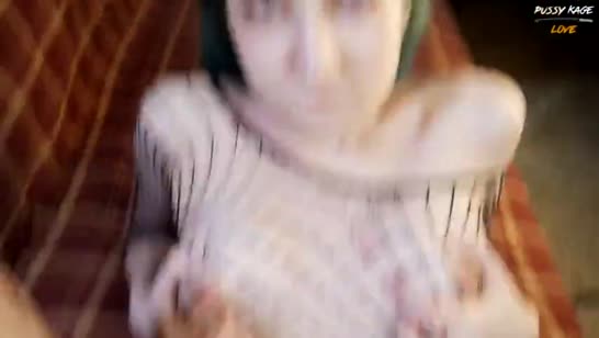 Надела секс наряд в сеточку и готова к пореву 8