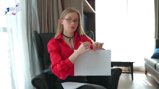 Деловая особа после доклада с радостью взялась за член 1