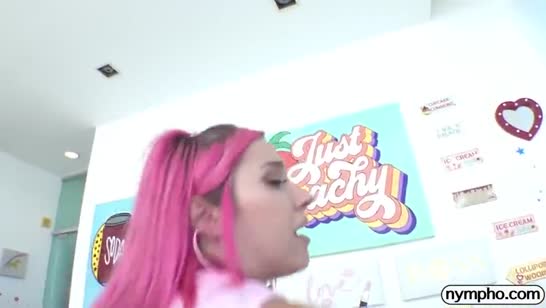 Jazmin Luv эротично трясет булками и напрашивается на кукан 8