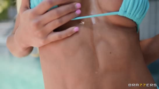 Фитнес девочка с шикарными сиськами любит жесткий секс 1