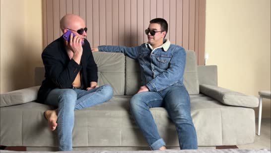 Два другана решили на пару трахнуть общую знакомую 1