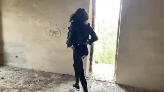 За вандализм пришлось расплачиваться своей пилоткой 2