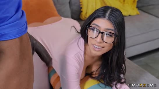 Только большой член может отвлечь девочку от приставки 1